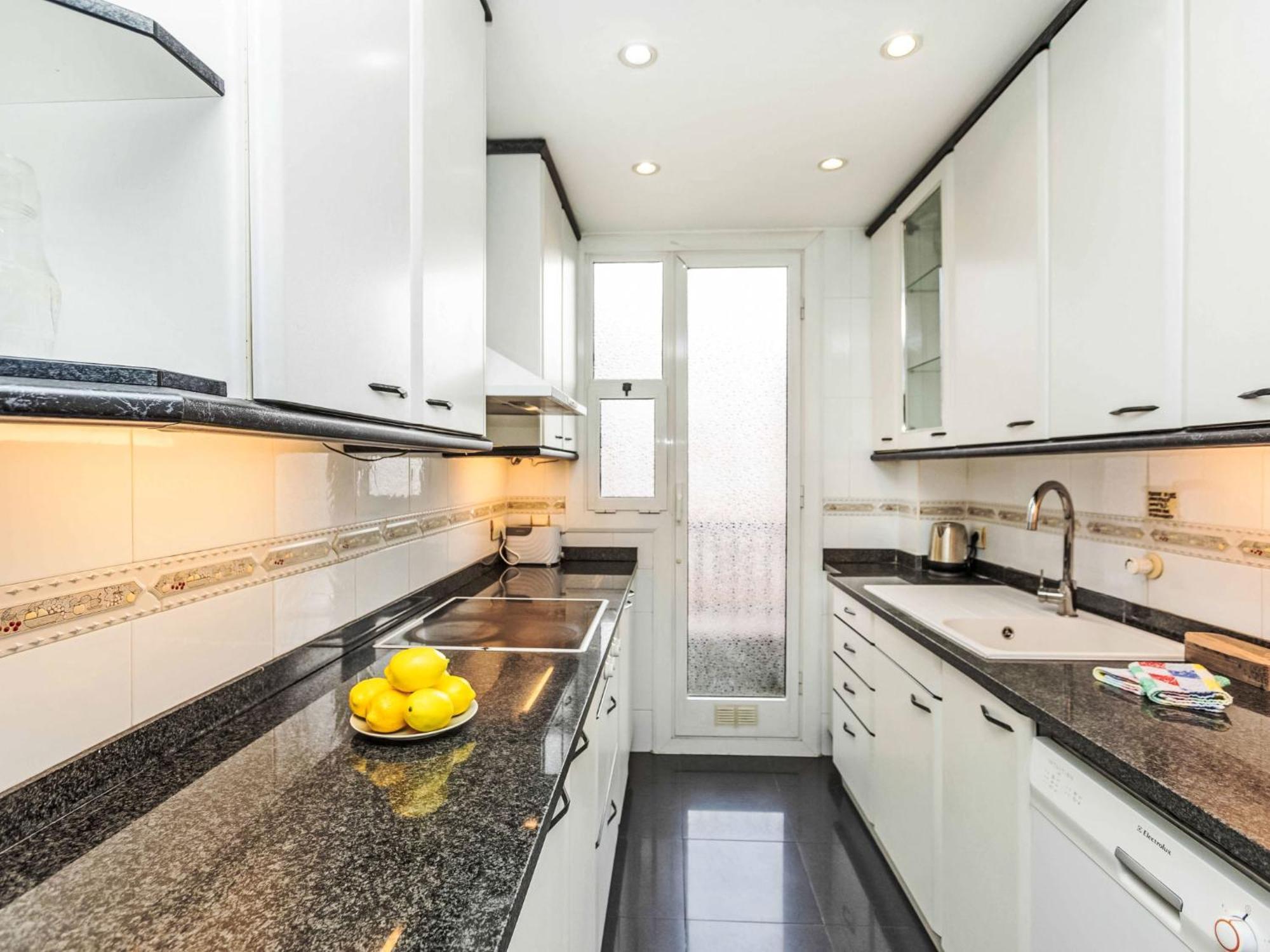 Apartment Sants-Les Corts Galileu By Interhome Barcelona Exterior foto
