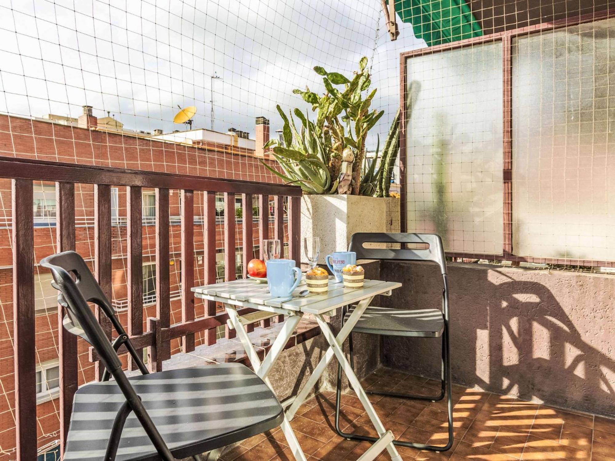 Apartment Sants-Les Corts Galileu By Interhome Barcelona Exterior foto