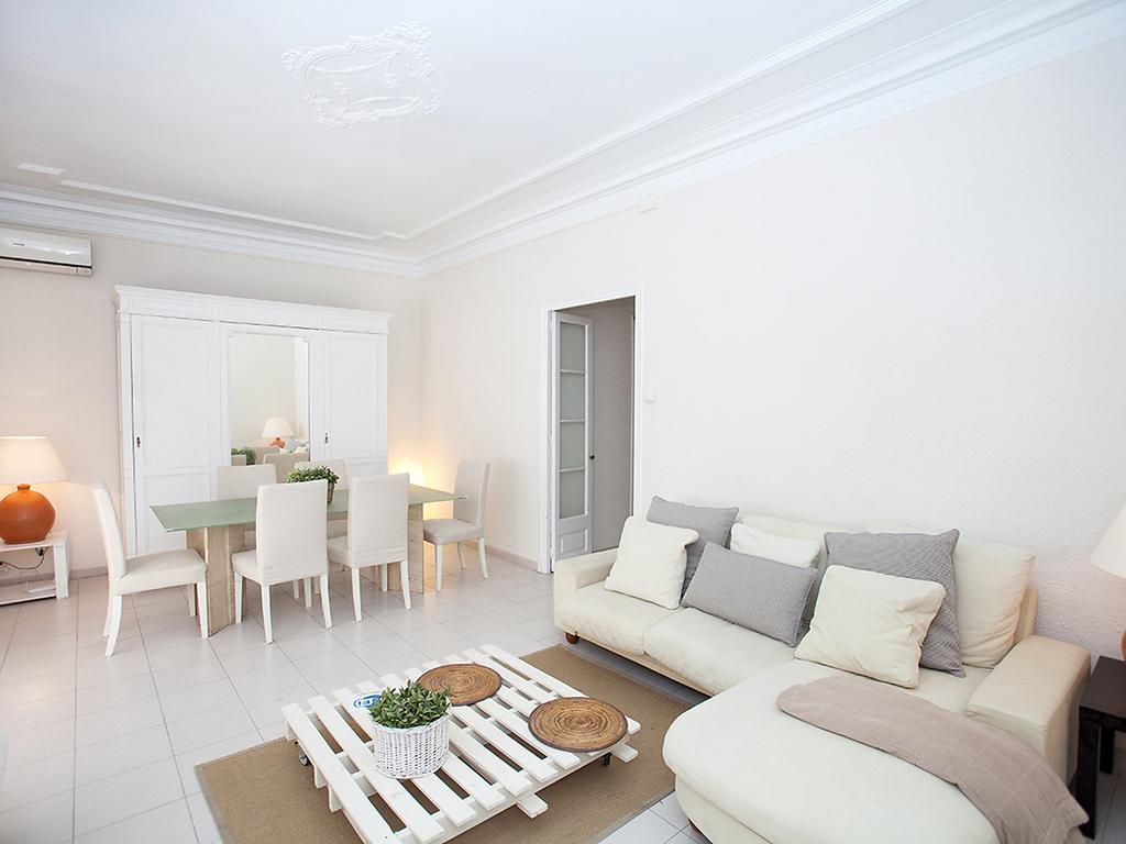 Apartment Sants-Les Corts Galileu By Interhome Barcelona Exterior foto